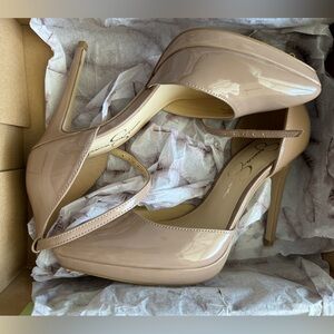 Jessica Simpson ~ NEW Patent Pumps Alloura Size 7.5 Man made materials